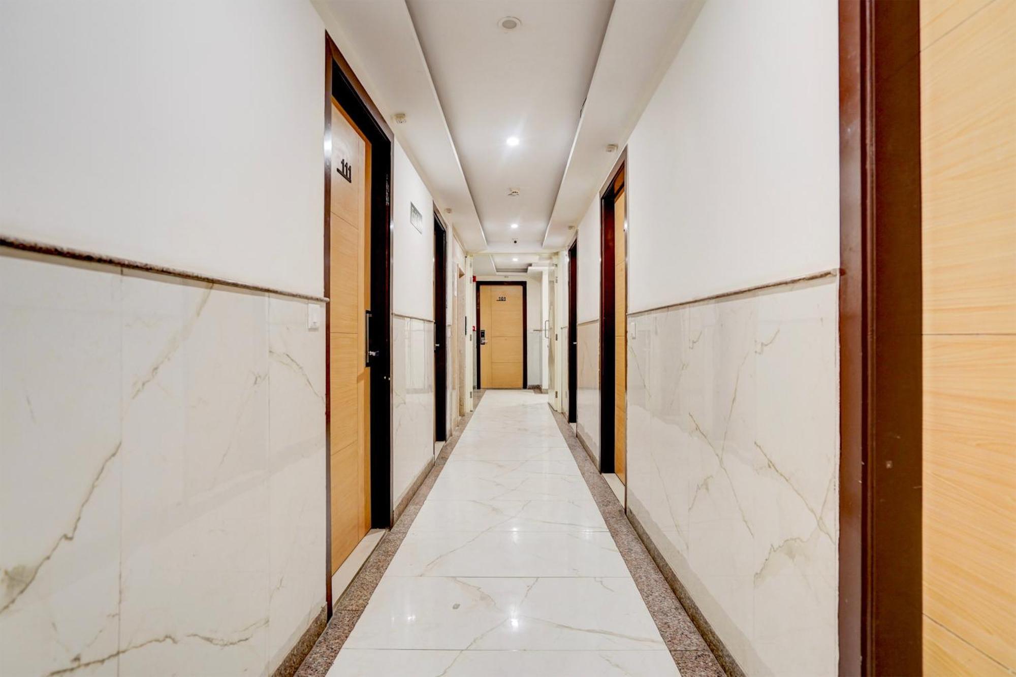 מלון ניו דלהי Super Townhouse Airport Road Delhi מראה חיצוני תמונה